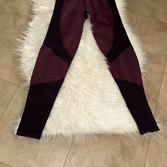 ThirdLove Power Purple Flex Seamless Compression High-Waist Leggings - Picture 8 of 13